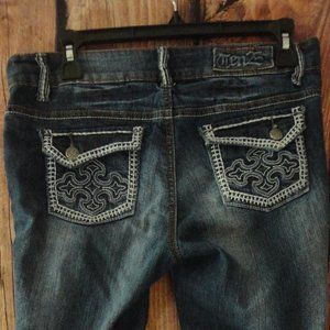 Juniors Ten 25 Jeans Size 7/8 Embroidered button pockets